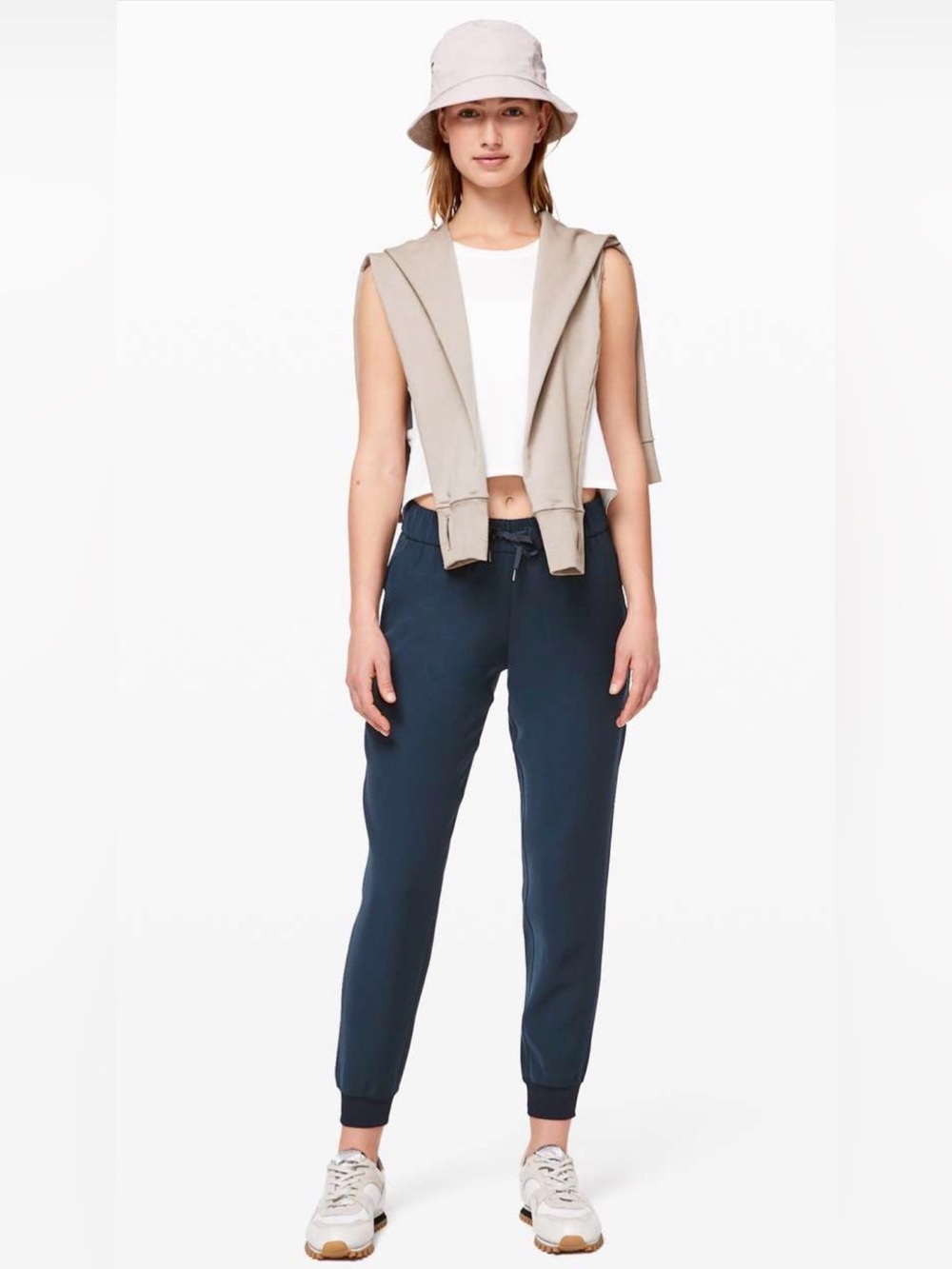 Lululemon On The Fly Jogger True Navy Size 4